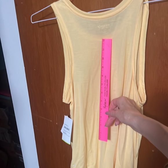 New Old Navy yellow tank top tee size small - Picture 5 of 6